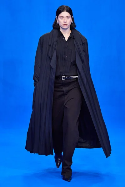 Look 23